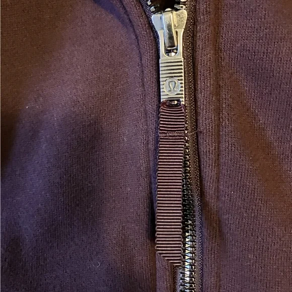 EUC Lululemon Scuba Hoodie IV *Floral Flock, Sz 4, BLACK CHERRY - Picture 7 of 10